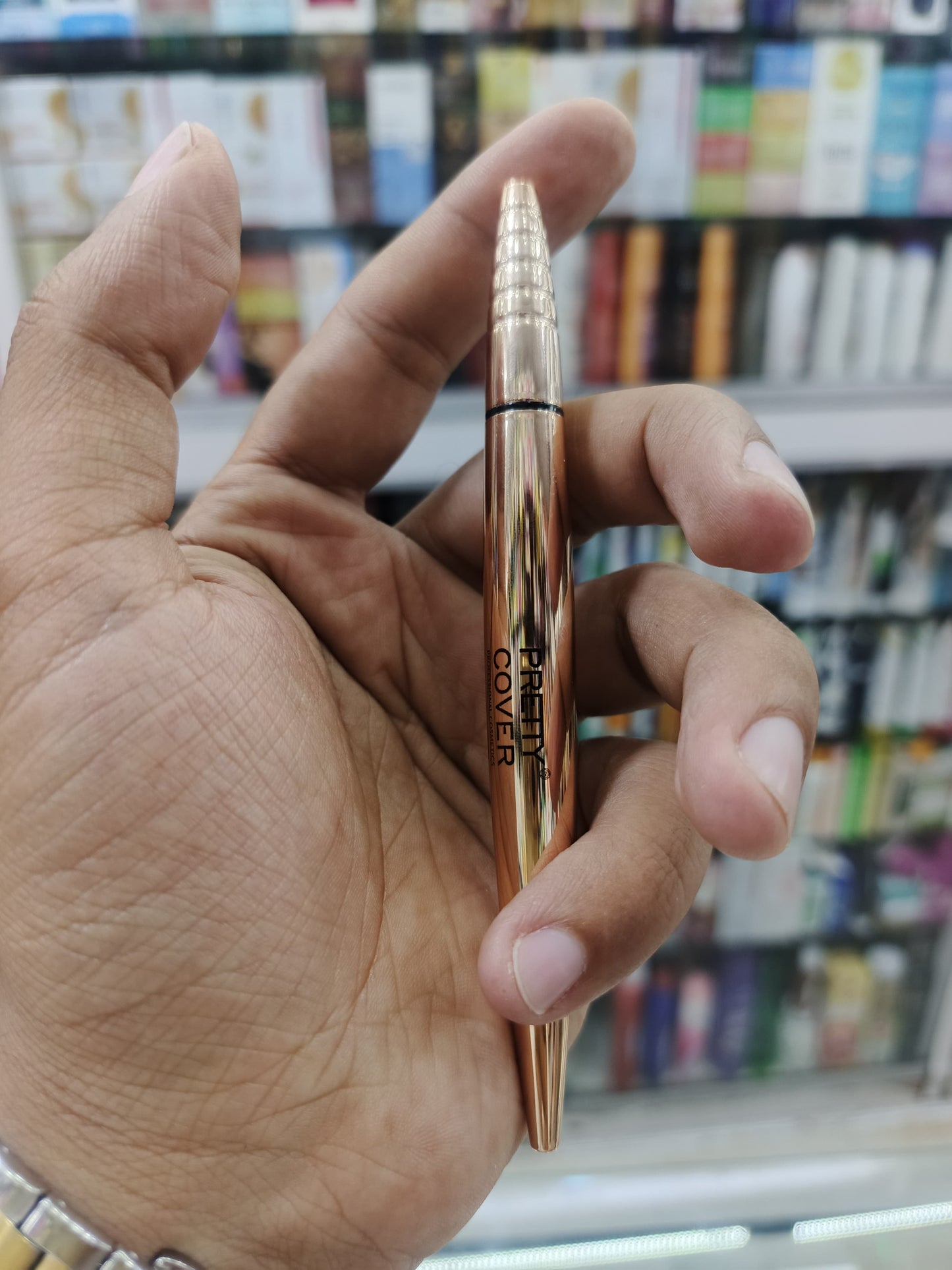 Pretty cover super 4D marker eyeliner