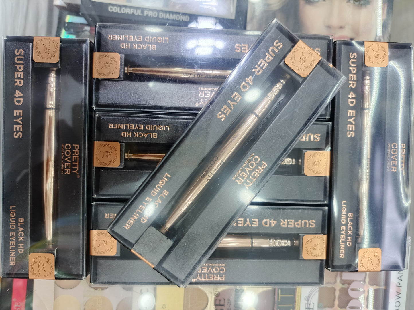 Pretty cover super 4D marker eyeliner