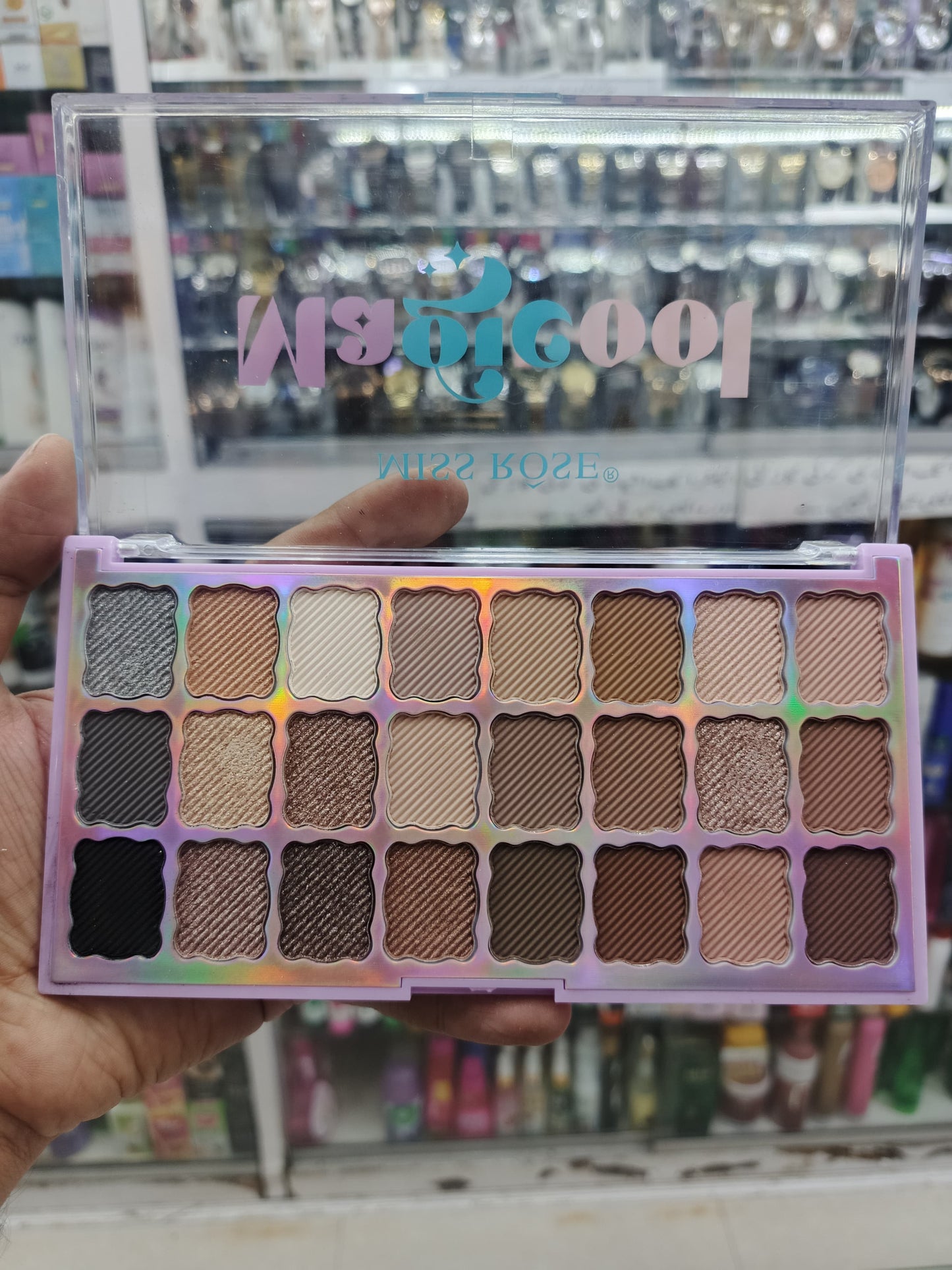 Miss rose, Magicool, 24 color eyeshadow palette (BRWON)