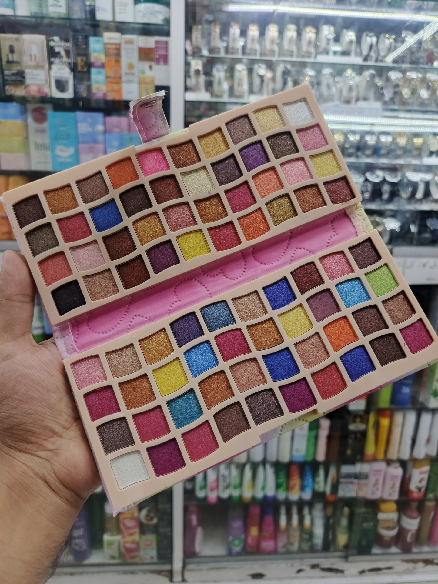 True match, fitme eye shadow makeup book kit