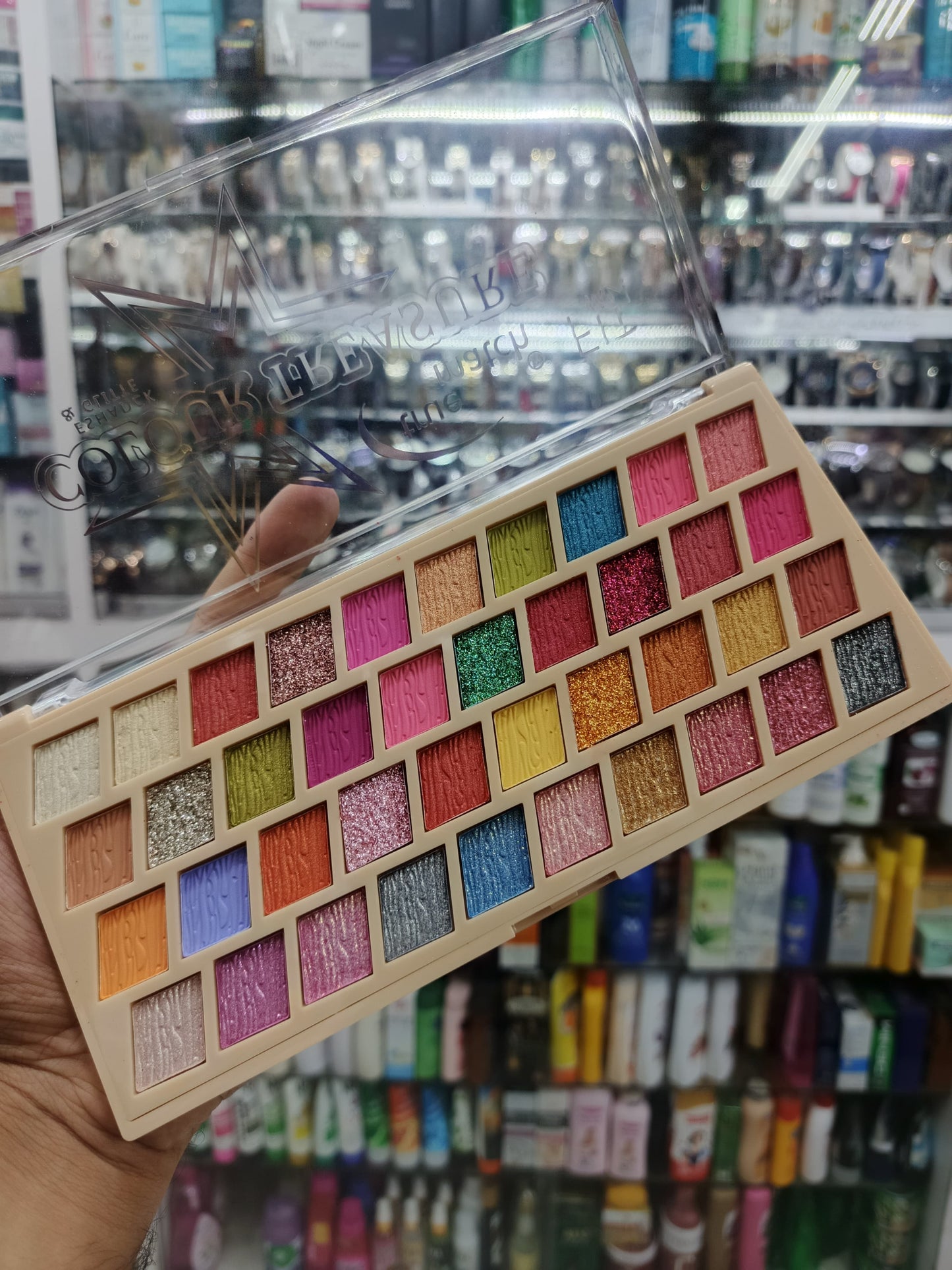 True match, colour tressure, 40 color eyeshadow palette