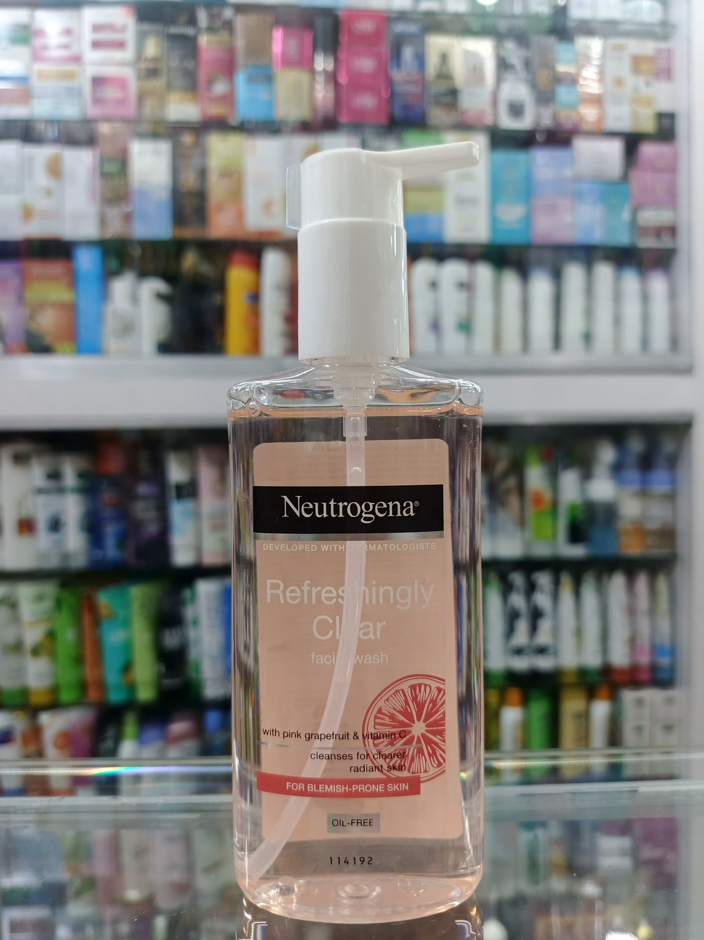 Neutrogena Refreshingly Clear Facial Wash