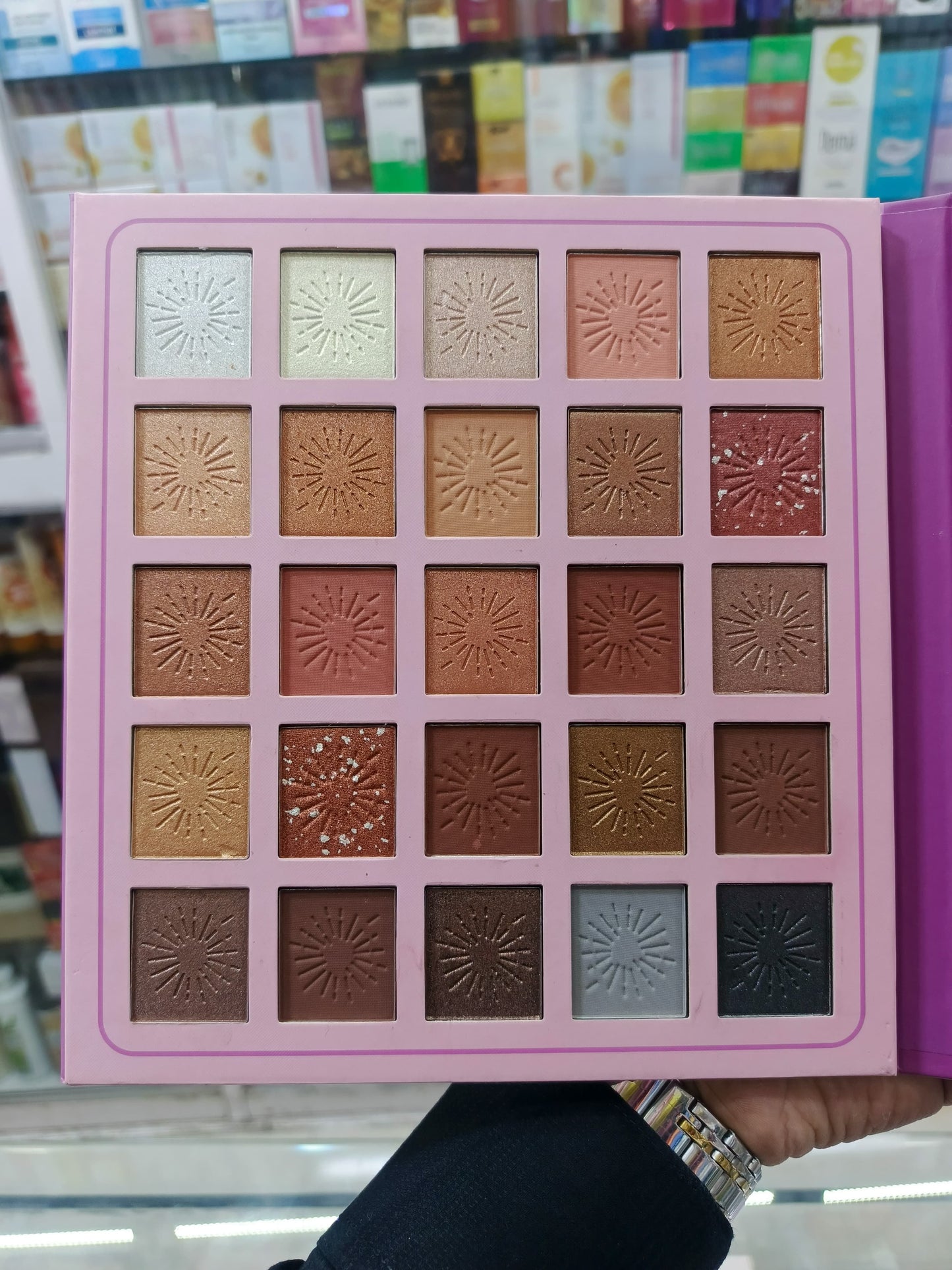 Mocallure eyeshadow & highlighter 2 pages colour palette