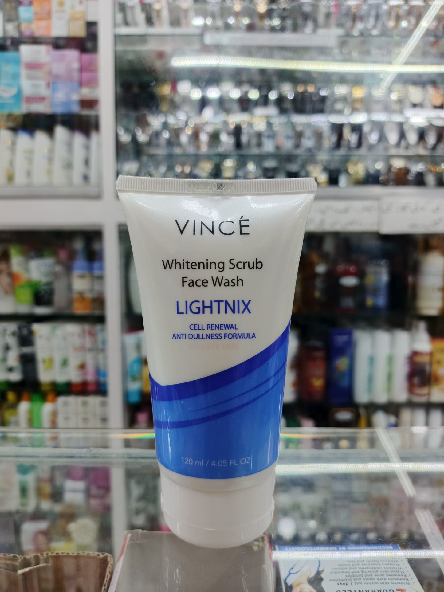 Vince ,Whitening scrub face wash, 120ml