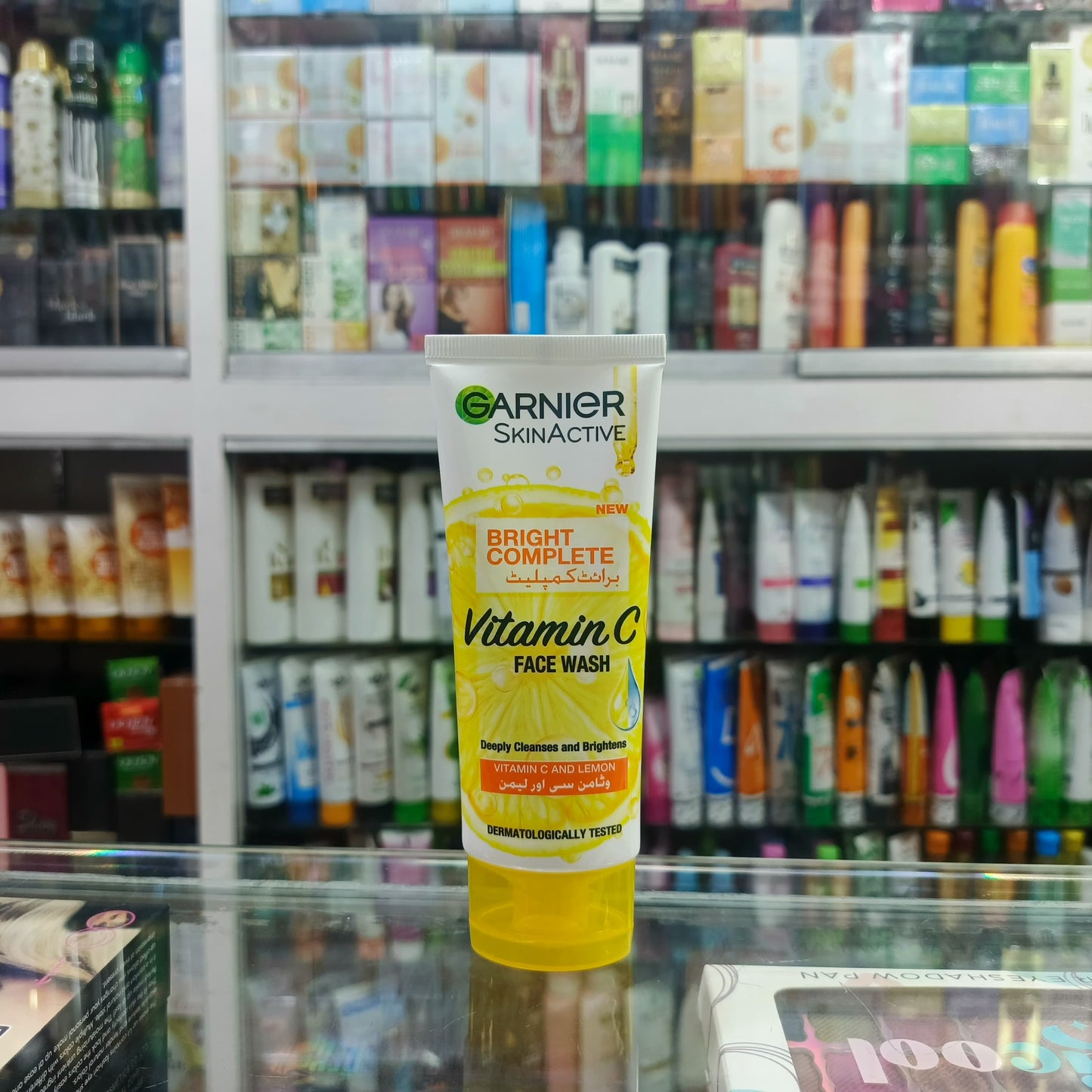 Garnier, Bright complete, Vitamin C facewash, 100ml