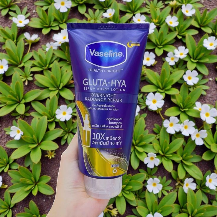 Vaseline Gluta-Hya Serum Burst Lotion Overnight Radiance Repair – 300 ml