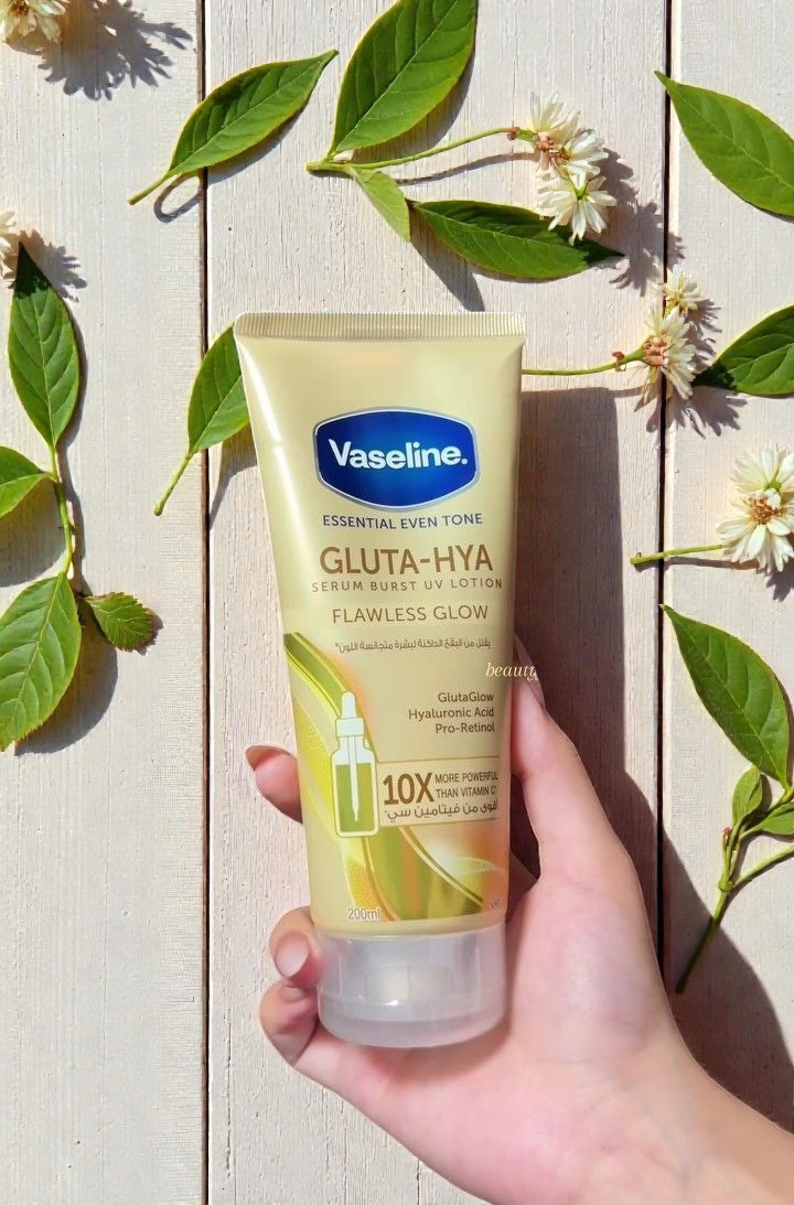 Vaseline Gluta-Hya Serum Burst UV Lotion  Flawless Glow – 300 ml