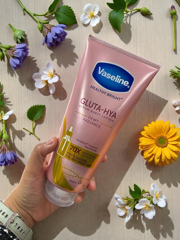 Vaseline Gluta-Hya Serum Burst Lotion Dewy Radiance – 290ml