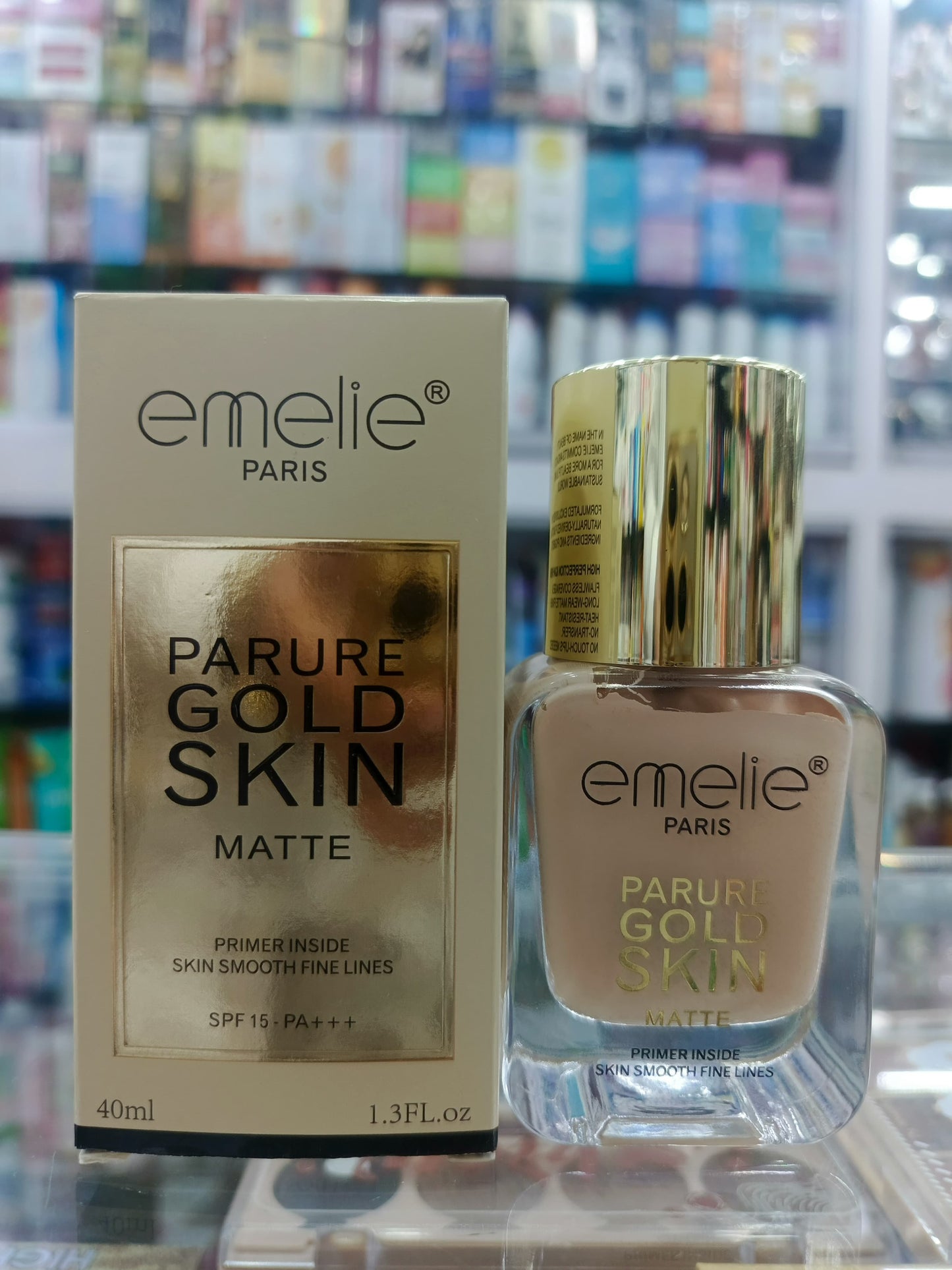 Emelie, Parure gold skin matte foundation