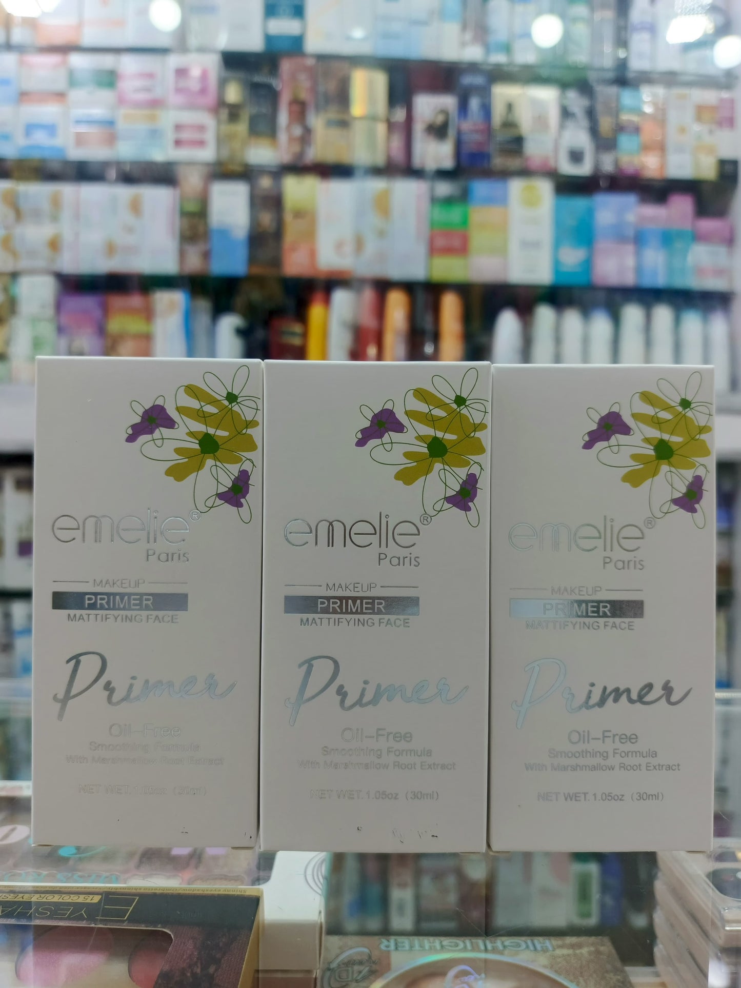 Emelie, Mattyfiying oil-free  primer