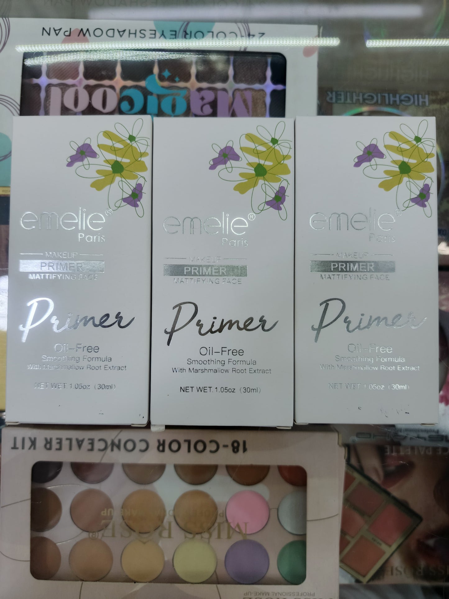 Emelie, Mattyfiying oil-free  primer
