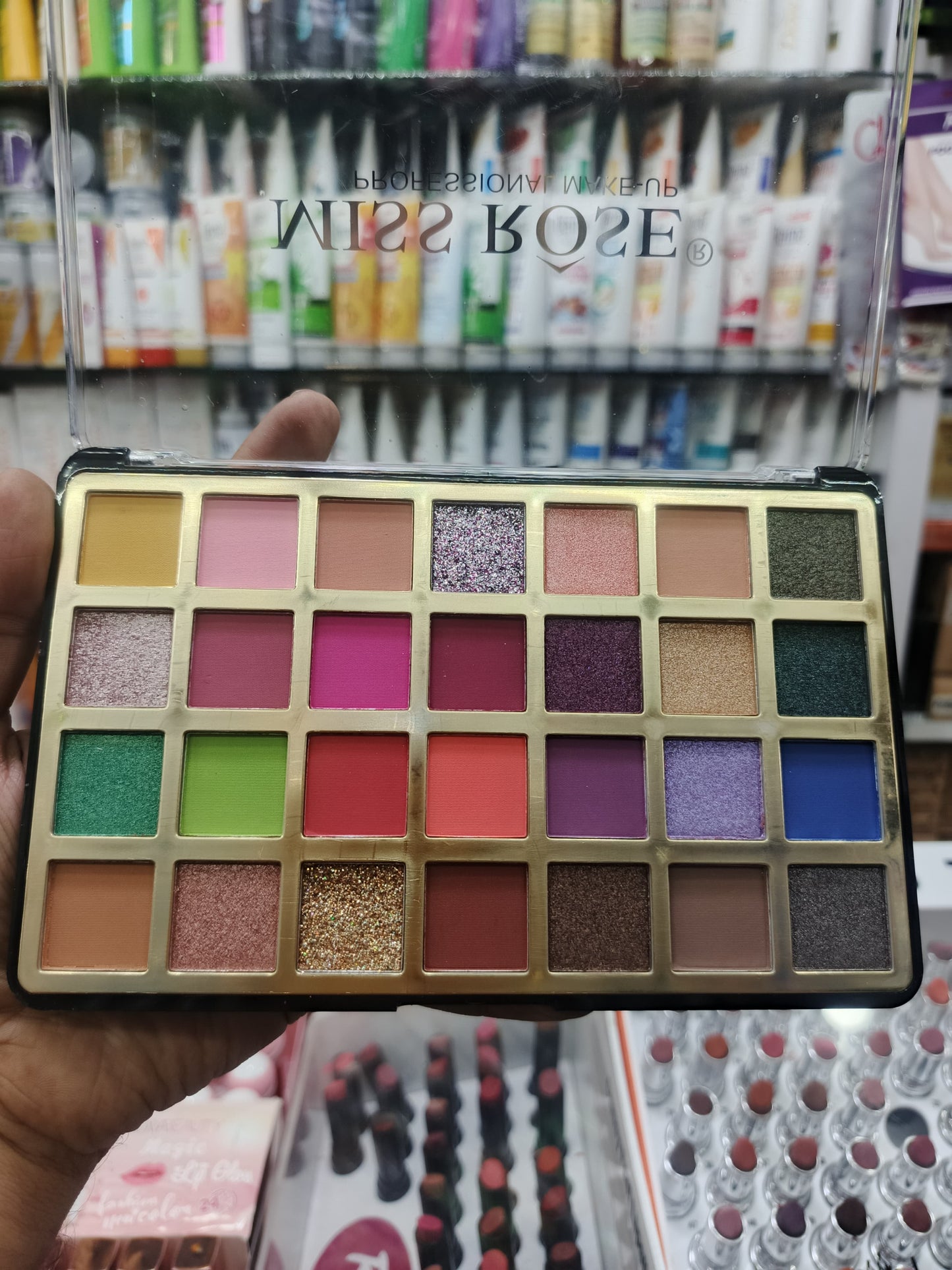 Miss rose, 28 color eye shadow palette, limited edition, (PINK)