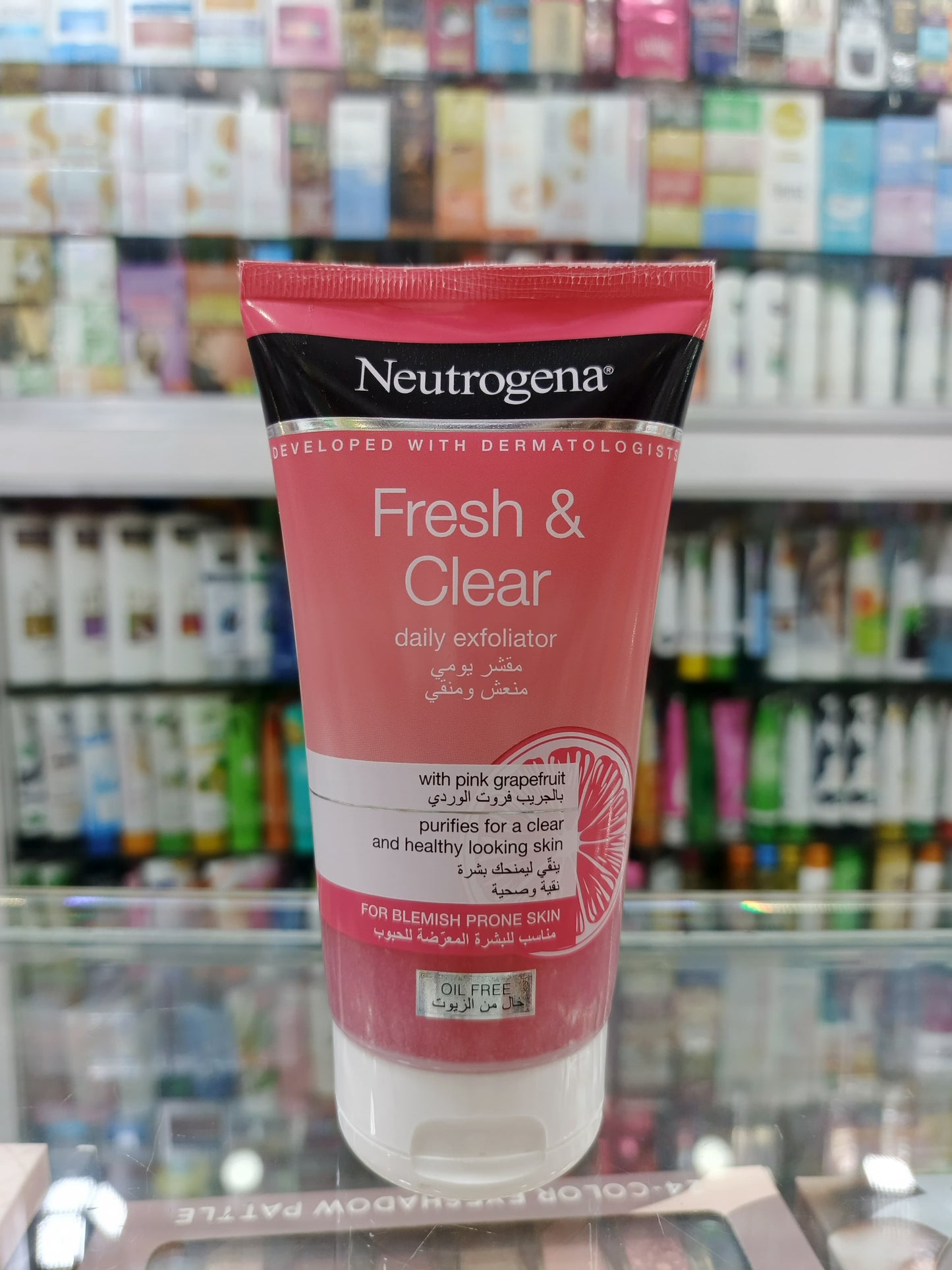 Neutrogena Fresh &amp; Clear Daily Exfoliator – Pink Grapefruit &amp; Vitamin C