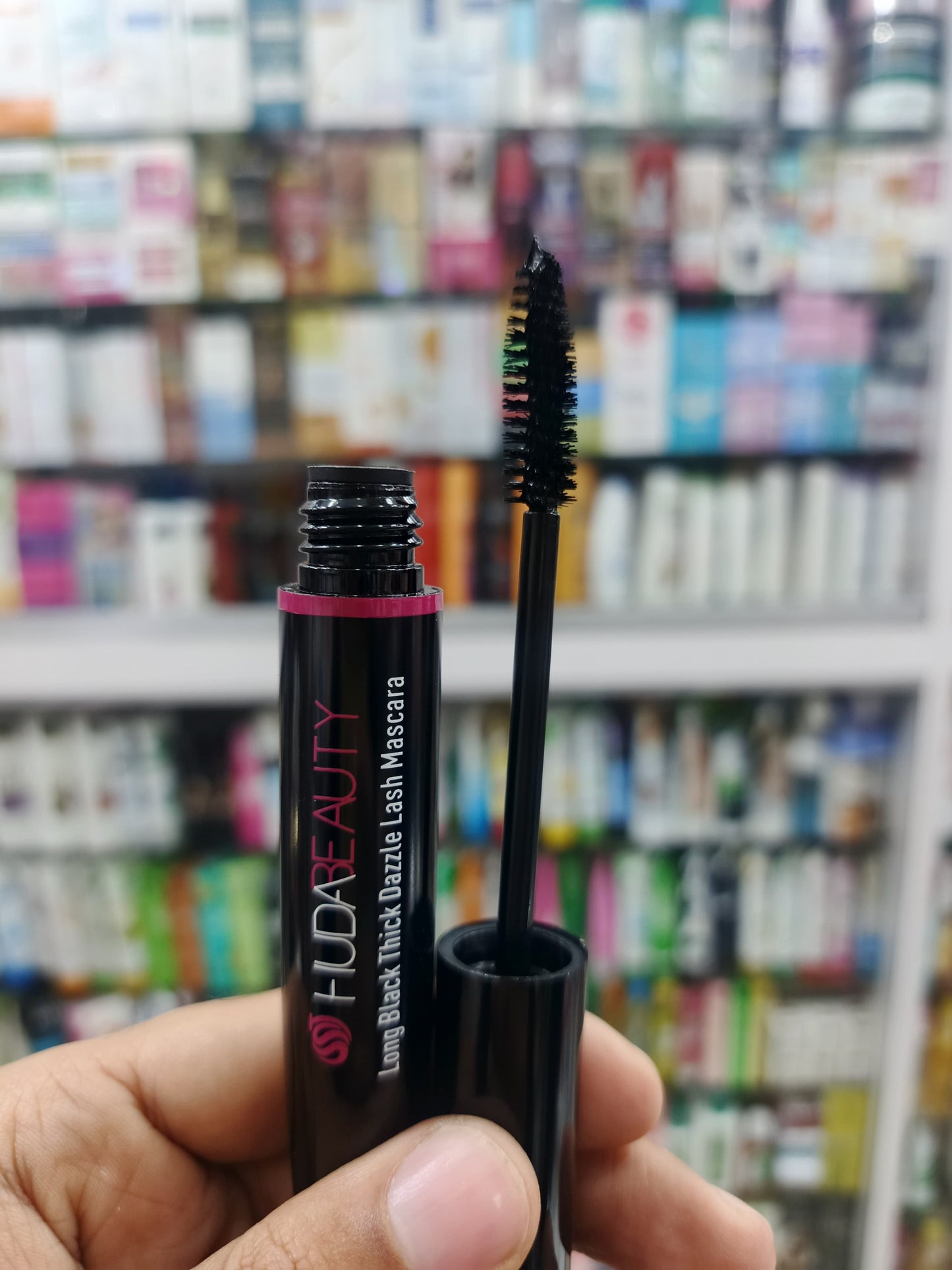 Huda beauty, water resistant long & thick maskara