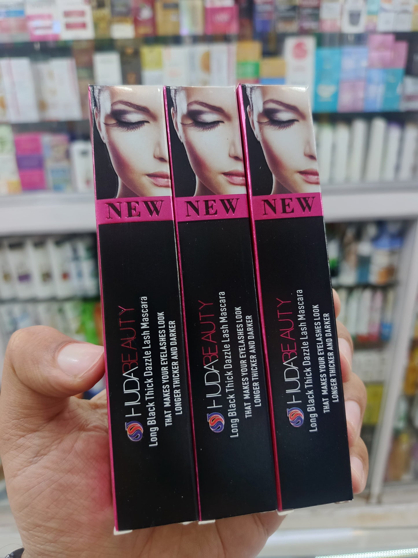 Huda beauty, water resistant long & thick maskara