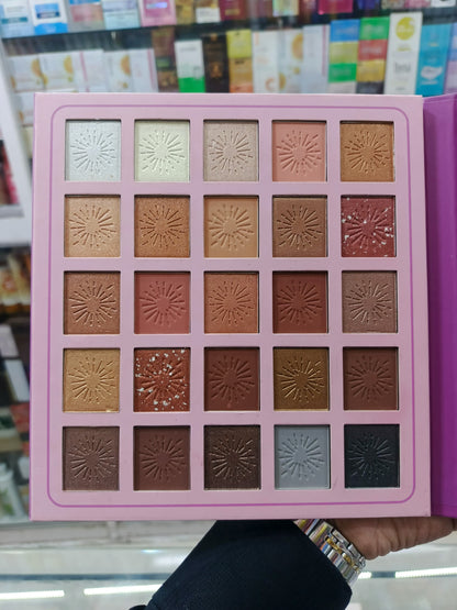 Mocallure eyeshadow & highlighter 2 pages colour palette