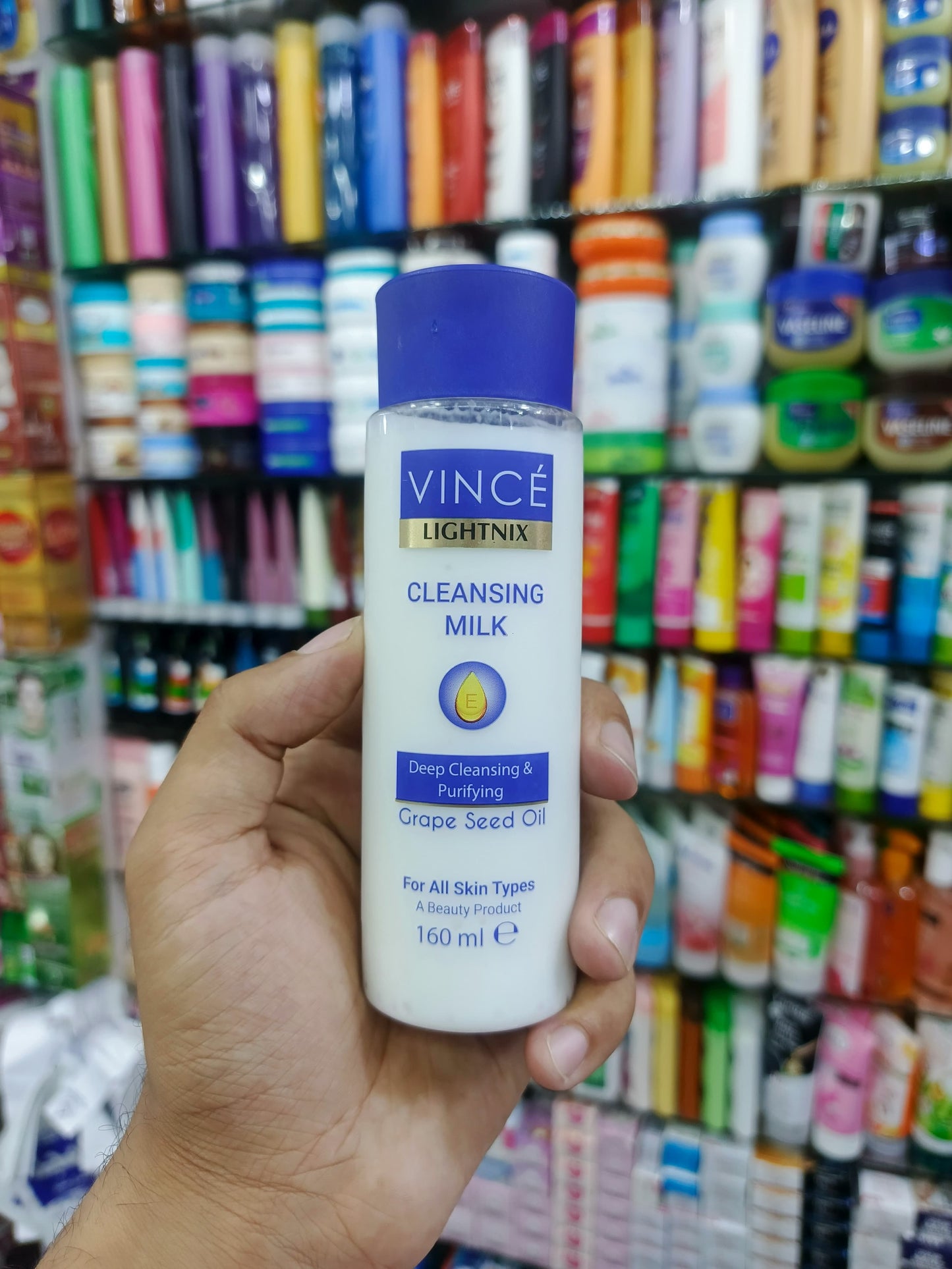Vince, Lightnx cleansing milk, 160ml