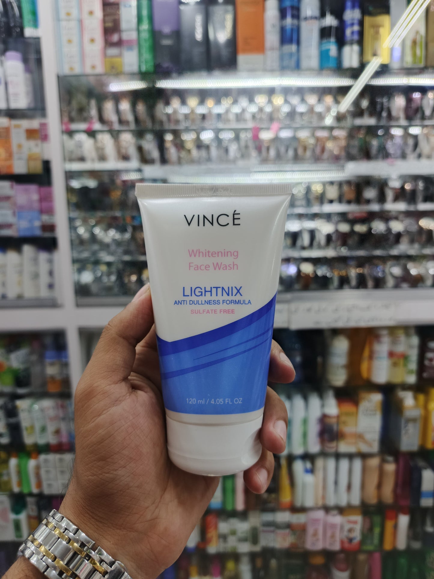 Vince, Whitening face wash, anti dullness formula, 120ml
