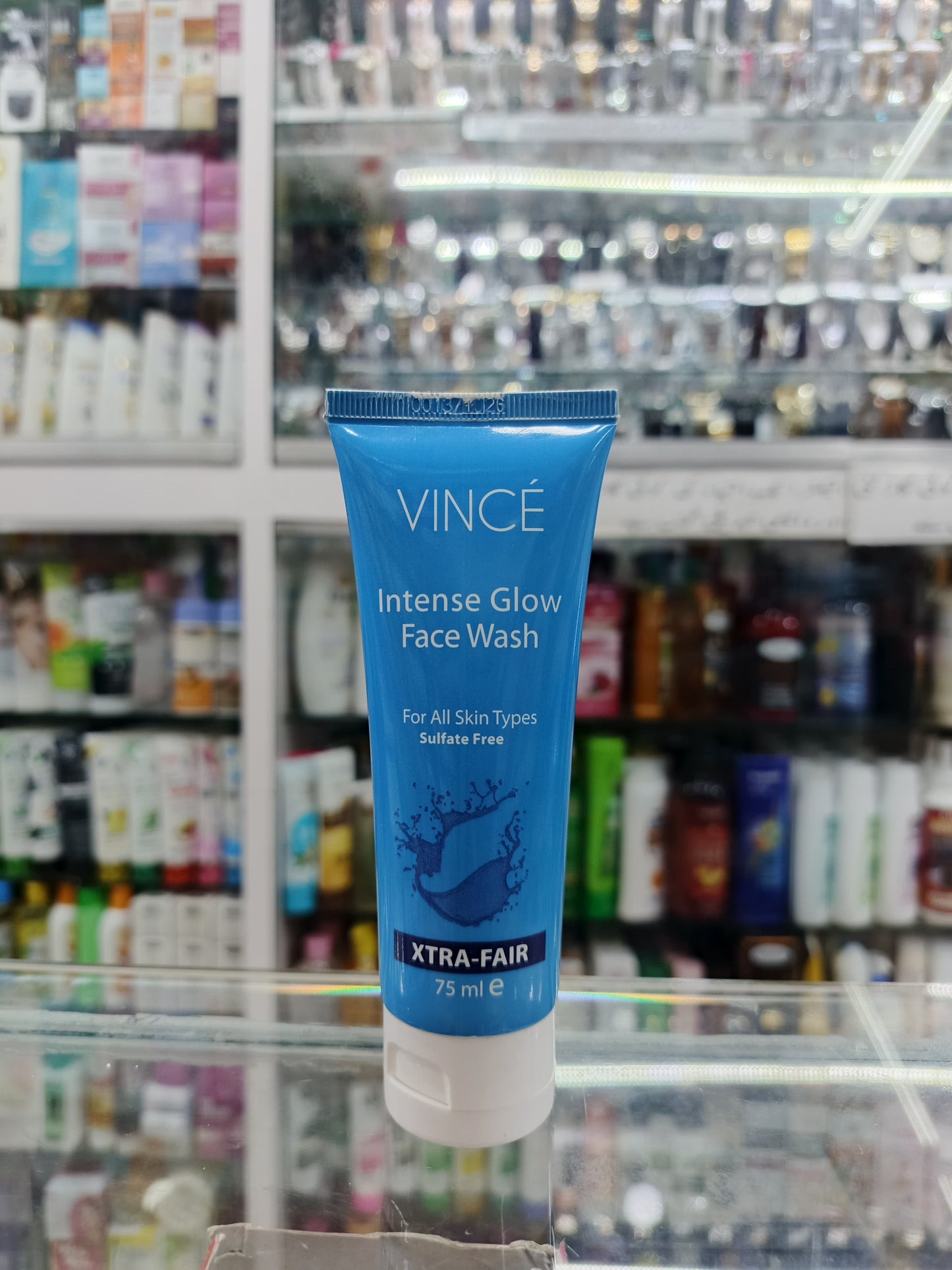 Vince, Intense glow face wash, 75ml