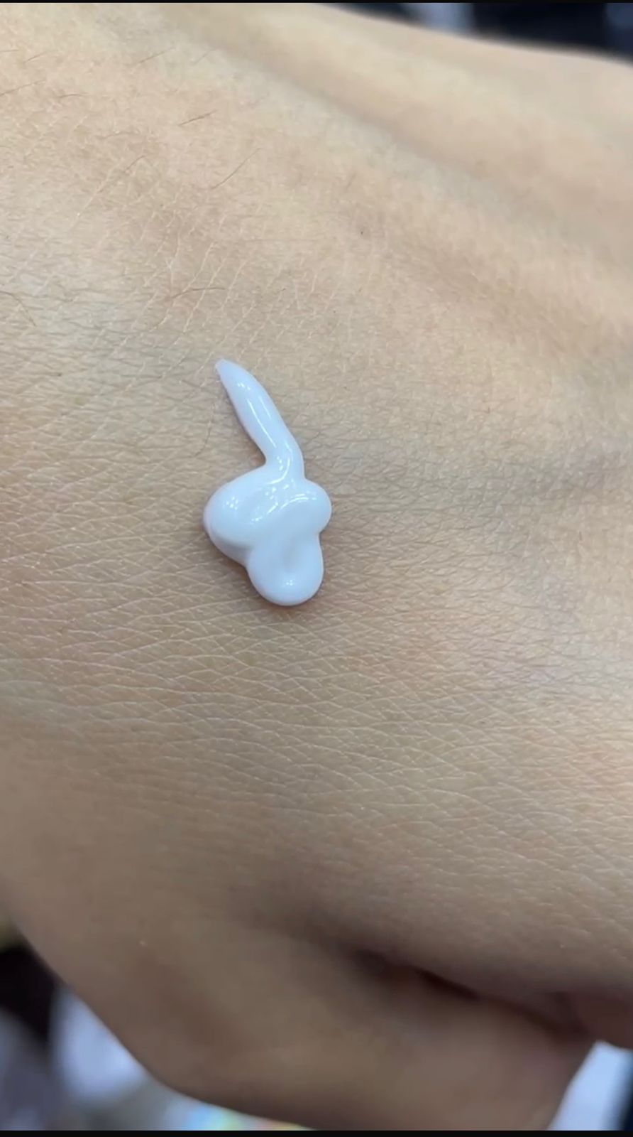 Vaseline Gluta-Hya Serum Burst Lotion Spotless Glow – 290ml