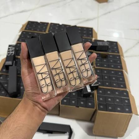 NARS Radiant Longwear Foundation – Full Coverage, 16-Hour Wear, Natural Matte Finish